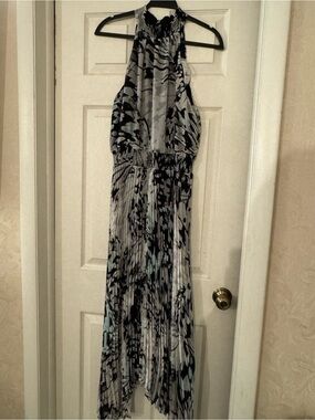 NWT White House Black Market Pleated Clip Dot Halter Maxi Dress - Size 8